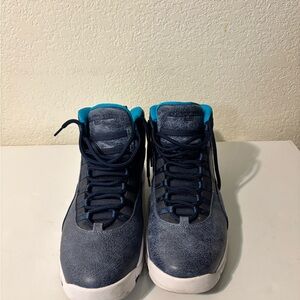 Jordan 10 “LA” in Navy and White